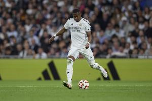 再度重伤！官方：阿拉巴左膝内侧半月板撕裂