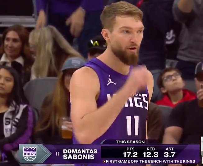 kaiyun中国-欢迎回来！小萨复出&amp;国王生涯首次替补登场 全场观众欢呼鼓掌！