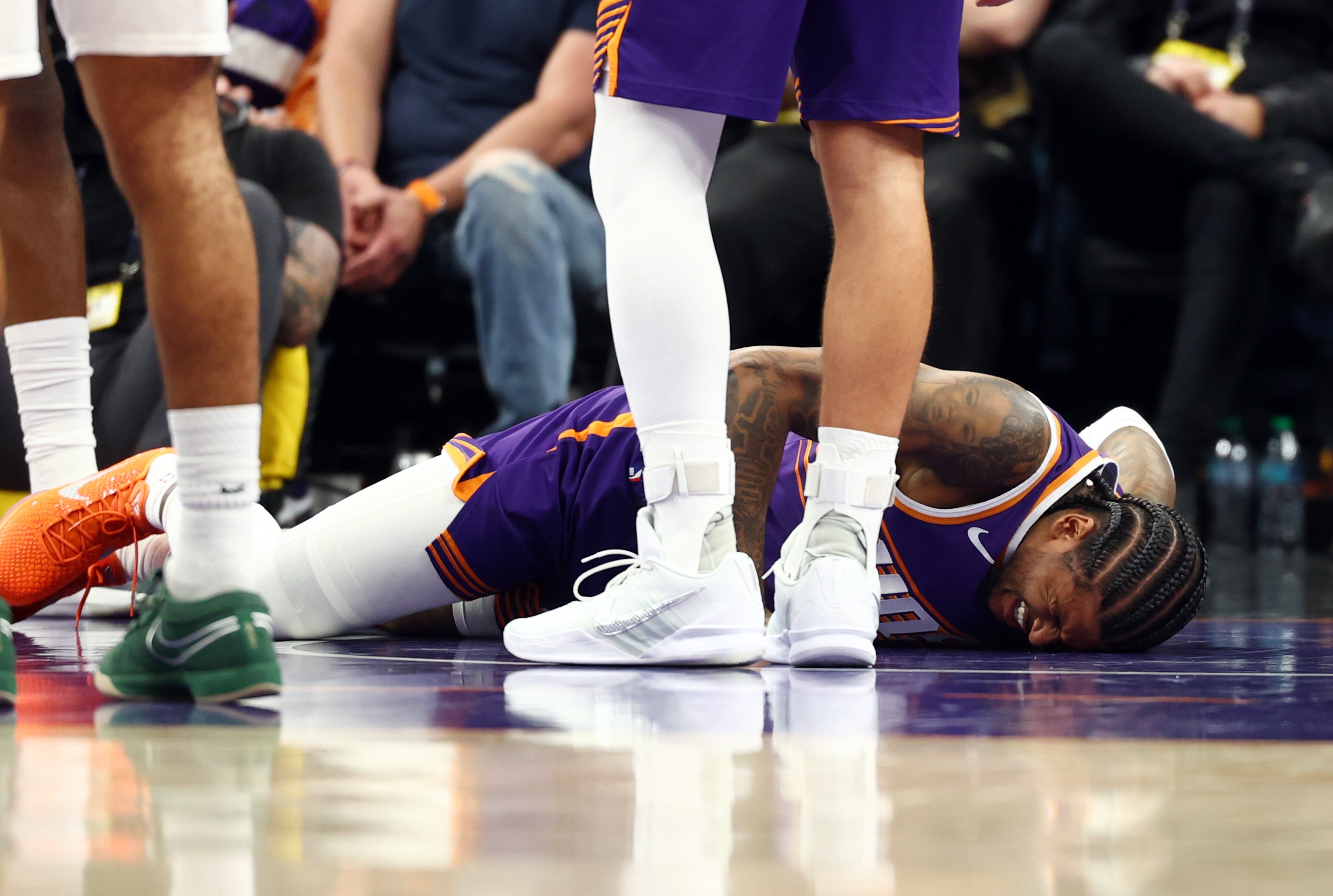 体育入口-明天太阳战快船 杰伦·格林因左髋部挫伤&amp;右腿筋伤病管理出战成疑