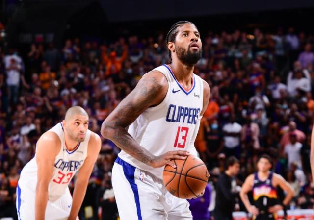 体育入口-两罚不中遭绝杀 逆转仅咫尺之遥却被乔治亲手葬送